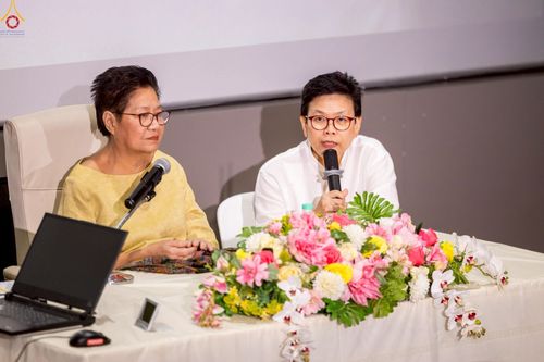 ภาพ No.240001:วันที่ 23 สิงหาคม พ.ศ. 2568 การบรรยายและเสวนา "หลักฐานธรรมกาย" โดยสถาบันวิจัยนานาชาติธรรมชัย นิวซีแลนด์ ณ อาคาร 100 ปี คุณยายฯ วัดพระธรรมกาย