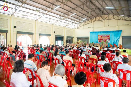 ภาพ No.175227:พิธีทอดกฐิน วัดห้วยหลวง จ.เพชรบุรี ในโครงการกฐินสามัคคีทั่วไทย 30,000 วัด บูชาธรรม 80 ปี หลวงพ่อธัมมชโย โดยคณะศิษยานุศิษย์วัดพระธรรมกาย วันที่ 15 พฤศจิกายน พ.ศ. 2567