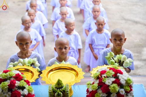 ภาพ No.216455:วันอังคารที่ 8 เม.ย. พ.ศ. 2568 พิธีบรรพชาสามเณร ณ ศูนย์ปฏิบัติธรรมเขาคิชฌกูฏ จันทบุรี