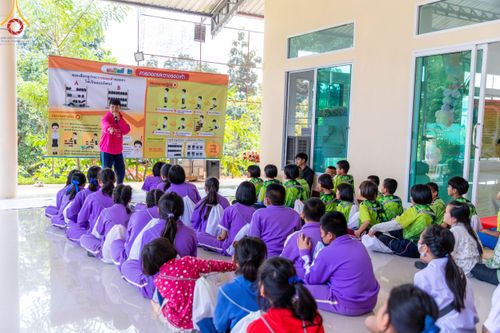 ภาพ No.104728:วันรวมพลังเด็กดี V-star ผู้นำฟื้นฟูศีลธรรมโลก จังหวัดแม่ฮ่องสอน วันพฤหัสบดีที่ 30 พฤศจิกายน พ.ศ. 2566 ณ ศูนย์ปฏิบัติธรรมขุนยวม อ.ขุนยวม จ.แม่ฮ่องสอน