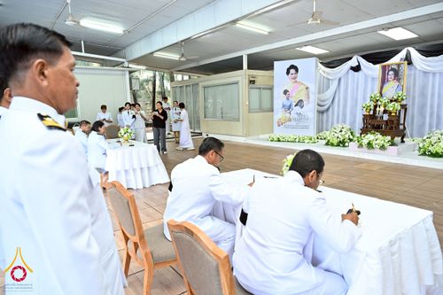 ภาพ No.262444:วันที่ 30 ตุลาคม พ.ศ. 2568 พสกนิกรอำเภอคลองหลวง จัดพิธีบำเพ็ญกุศลสัตตมวาร ถวายพระราชกุศลแด่สมเด็จพระพันปีหลวง ณ วัดพระธรรมกาย