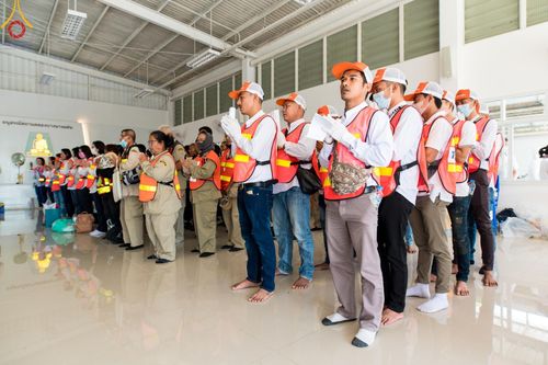 ภาพ No.108617:V.6 บุญเข้า การเตรียมงาน เก็บงาน การรับบุญของเจ้าหน้าที่หน่วยงานต่างๆ เพื่อโครงการธรรมยาตรา กตัญญูบูชามหาปูชนียาจารย์ พระมงคลเทพมุนี (สด จนฺทสโร) พระผู้ปราบมาร อนุสรณ์สถาน 7 แห่ง ปีที่ 12 ระหว่างวันที่ 2 - 31 มกราคม พ.ศ.2567