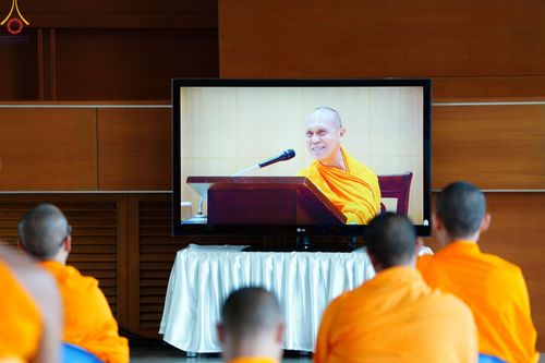 ภาพ No.90360:งานสัมมนา ผู้นำบุญยอดกัลยาณมิตร 77 จังหวัดทั่วไทย โครงการกฐินสามัคคีทั่วไทย 5,000 วัด พุทธศักราช 2566 และโครงการอุปสมบท 3,000 รูป บูชาธรรมมหาปูชนียาจารย์ ระหว่าง วันที่ 6 - 8 ตุลาคม พ.ศ. 2566 ณ จ.นครราชสีมา