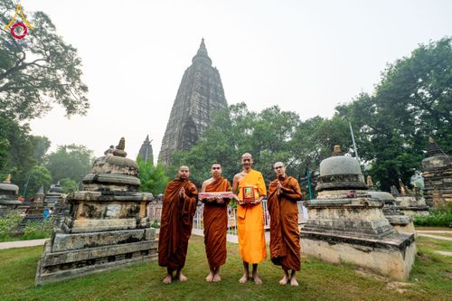 ภาพ No.176078:พิธีทอดผ้าป่าสมทบกฐิน ณ วัดพุทธคยา บานา วิหาร เมืองคยา รัฐพิหาร ประเทศอินเดีย โดยมูลนิธิธรรมกาย ในนามหลวงพ่อธัมมชโย  วันที่ 12 พฤศจิกายน พ.ศ. 2567