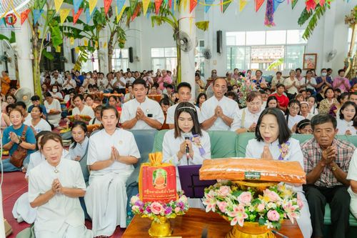 ภาพ No.163927:โครงการกฐินสามัคคีทั่วไทย 30,000 วัด บูชาธรรม 80 ปี หลวงพ่อธัมมชโย โดย คณะศิษยานุศิษย์วัดพระธรรมกาย ณ วัดหนองคล้า อ. ศรีราชา จ.ชลบุรี วันที่ 20 ตุลาคม พ.ศ. 2567