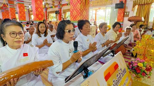 ภาพ No.165276:พิธีทอดกฐิน ณ วัดบ้านโนนหวาย จ.อุดรธานี ในโครงการกฐินสามัคคีทั่วไทย 30,000 วัด บูชาธรรม 80 ปี หลวงพ่อธัมมชโย โดยคณะศิษยานุศิษย์วัดพระธรรมกาย วันที่ 20 ตุลาคม พ.ศ. 2567