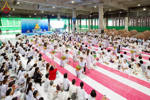 ภาพ No.230682:วันที่ 29 มิถุนายน พ.ศ.2568 พิธีตัดปอยผมและปลงผมนาคธรรมทายาท โครงการบรรพชาอุปสมบทหมู่ รุ่นเข้าพรรษา ณ วิหารคด วัดพระธรรมกาย