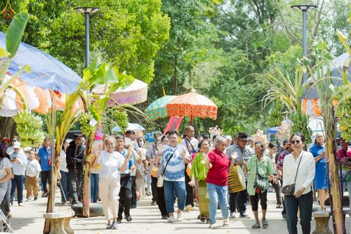 ภาพ No.268963:วันที่ 25 ตุลาคม พ.ศ. 2568 พิธีทอดกฐินสามัคคีทั่วไทย ณ วัดท่าโป๊ะ จ.กาญจนบุรี โดยคณะศิษยานุศิษย์ บูชาธรรม 81 ปี หลวงพ่อธัมมชโย