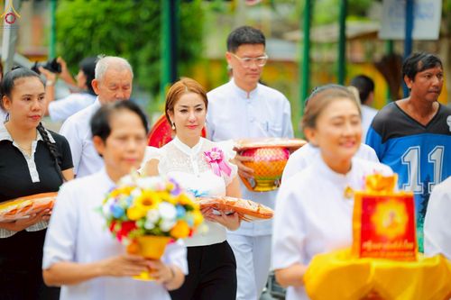 ภาพ No.270276:วันที่ 28 ตุลาคม พ.ศ. 2568 พิธีทอดกฐินสามัคคีทั่วไทย ณ สำนักสงฆ์เทพพิทักษ์ผล ต.แสนสุข อ.เมืองชลบุรี จ.ชลบุรี โดยคณะศิษยานุศิษย์ บูชาธรรม 81 ปี หลวงพ่อธัมมชโย