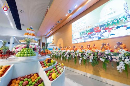 ภาพ No.277104:วันอาทิตย์ที่ 7 ธันวาคม พ.ศ. 2568 พิธีบูชาข้าวพระ ณ สภาธรรมกายสากล วัดพระธรรมกาย