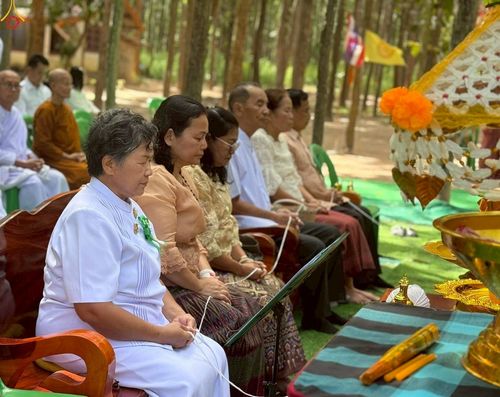 ภาพ No.259959:วันที่ 19 ตุลาคม พ.ศ. 2568 พิธีทอดกฐินสามัคคีทั่วไทย 30,000 วัด โดยคณะศิษยานุศิษย์ บูชาธรรม 81 ปี หลวงพ่อธัมมชโย ณ วัดป่าคำยิ่งหมีพนาไพร อำเภอนามน จังหวัดกาฬสินธุ์