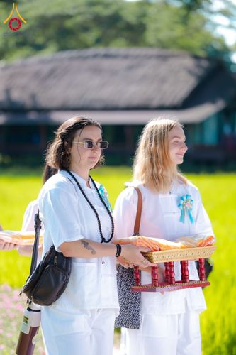 ภาพ No.174679:พิธีทอดกฐิน ศูนย์ปฏิบัติธรรมนานาชาติปาย อำเภอปาย จังหวัดแม่ฮ่องสอน พิธีวางดวงแก้ว โปรยรัตนชาติ สถาปนาอาคารปฏิบัติธรรม 80 ปี ครูบาไชยบูลย์ (หลวงพ่อธัมมชโย) วันที่ 27 ตุลาคม พ.ศ. 2567