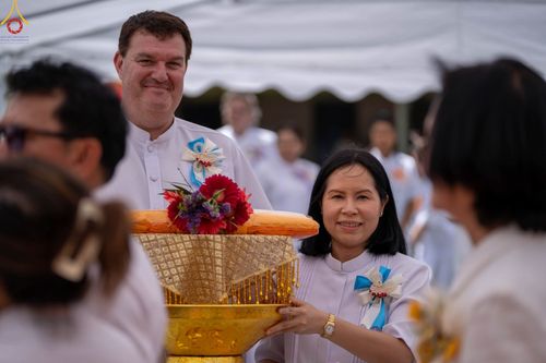 ภาพ No.99530:งานบุญพิธีทอดกฐินสามัคคี มหากาลทาน วัดพระธรรมกายซิดนีย์ เพื่อขยายอาคารปฏิบัติธรรม คุณยายอาจารย์มหารัตนอุบาสิกาจันทร์ ขนนกยูง วันที่ 12 พฤศจิกายน พ.ศ. 2566