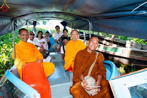 ภาพ No.98571:พิธีทอดกฐินสมทบวัดกัลยาณมิตรต่างประเทศ ณ วัดราชบัณนะวิหาร เมืองรังกามาติ ประเทศบังกลาเทศ วันศุกร์ที่ 24 พฤศจิกายน พ.ศ. 2566