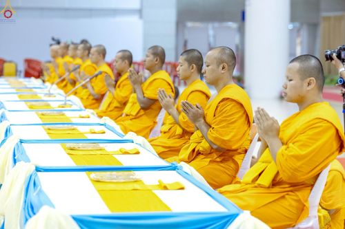 ภาพ No.228027:วันอาทิตย์ที่ 1 มิถุนายน พ.ศ. 2568 พิธีมุทิตาพระอุปสมบทอุทิศชีวิต ณ ห้องแก้วสารพัดนึก 1 วัดพระธรรมกาย