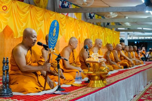 ภาพ No.164307:พิธีทอดกฐิน ณ วัดบางนาง จ.ชลบุรี ในโครงการกฐินสามัคคีทั่วไทย 30,000 วัด บูชาธรรม 80 ปี หลวงพ่อธัมมชโย โดย คณะศิษยานุศิษย์วัดพระธรรมกาย วันที่ 20 ตุลาคม พ.ศ. 2567