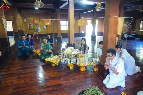 ภาพ No.98195:พิธีทอดกฐินสมทบวัดกัลยาณมิตร วัดป่าพระทัมเทพวง สปป.ลาว หลวงปู่สุวันคำ จันทสาโร วันที่ 23 พฤศจิกายน พ.ศ. 2566