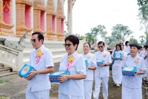 ภาพ No.275701:วันที่ 5 พฤศจิกายน พ.ศ. 2568 พิธีทอดกฐินสามัคคีทั่วไทย ณ วัดดอนหว้า (พิกุลทอง) อ.บ้านลาด จ.เพชรบุรี โดยคณะศิษยานุศิษย์ บูชาธรรม 81 ปี หลวงพ่อธัมมชโย