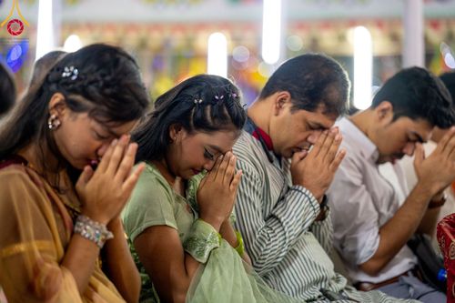 ภาพ No.98819:พิธีทอดกฐินสมทบ วัดพุทธธัมมะราชิกะ กรุงธากา ประเทศบังกลาเทศ วันอาทิตย์ที่ 26 พฤศจิกายน พ.ศ. 2566