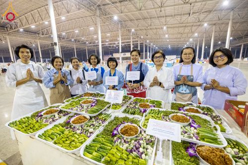 ภาพ No.120572:พิธีถวายภัตตาหารเป็นสังฆทาน แด่คณะพระธรรมยาตรา ปีที่ 12 วันที่ 29 มกราคม พ.ศ. 2567 ณ สภาธรรมกายสากล วัดพระธรรมกาย