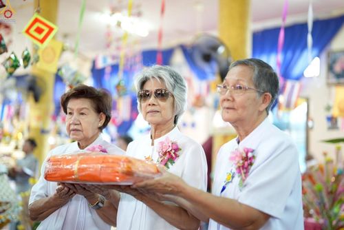 ภาพ No.264054:วันที่ 24 ตุลาคม พ.ศ. 2568 พิธีทอดกฐินสามัคคีทั่วไทย 30,000 วัด โดยคณะศิษยานุศิษย์ บูชาธรรม 81 ปี หลวงพ่อธัมมชโย ณ วัดบ้านปรางค์ อ.คง จ.นครราชสีมา