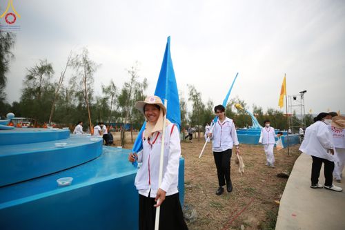 ภาพ No.119350:V.18 ทันทีม การเตรียมงาน เก็บงาน การรับบุญของเจ้าหน้าที่หน่วยงานต่างๆ เพื่อโครงการธรรมยาตรา กตัญญูบูชามหาปูชนียาจารย์ พระมงคลเทพมุนี (สด จนฺทสโร) พระผู้ปราบมาร อนุสรณ์สถาน 7 แห่ง ปีที่ 12 ระหว่างวันที่ 2 - 31 มกราคม พ.ศ.2567