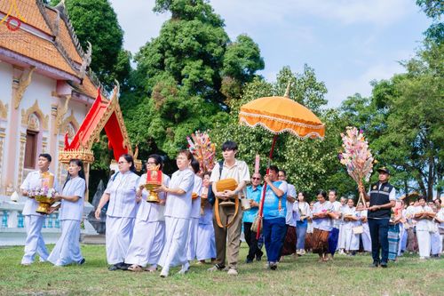 ภาพ No.179149:พิธีทอดกฐิน ณ วัดปราโมทย์อันธวัน อ.เมือง จ.นครพนม ในโครงการกฐินสามัคคีทั่วไทย 30,000 วัด บูชาธรรม 80 ปี หลวงพ่อธัมมชโย โดยคณะศิษยานุศิษย์วัดพระธรรมกาย วันที่ 23 ตุลาคม พ.ศ. 2567