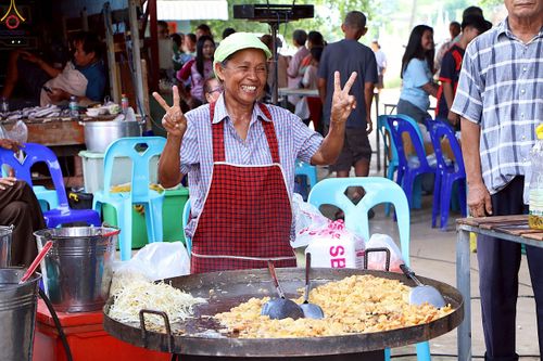ภาพ No.254022:วันที่ 12 ตุลาคม พ.ศ. 2568 พิธีทอดกฐินสามัคคีทั่วไทย 30,000 วัด โดยคณะศิษยานุศิษย์ บูชาธรรม 81 ปี หลวงพ่อธัมมชโย ณ วัดคลองเกษม(หลวงพ่อลา) อ.หันคา จ.ชัยนาท
