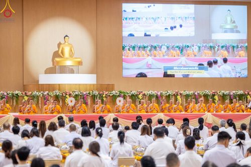 ภาพ No.206854:พิธีถวายโคมมาฆประทีป น้อมถวายเป็นพุทธบูชา แด่คณะพระภิกษุ สามเณร วัดพระธรรมกาย วันอาทิตย์ที่ 9 กุมภาพันธ์ พ.ศ. 2568 ณ ห้องแก้วสารพัดนึก 2 สภาธรรมกายสากล วัดพระธรรมกาย จังหวัดปทุมธานี