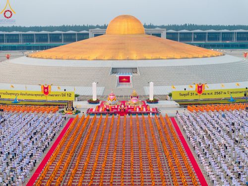 ภาพ No.121937:พิธีจุดประทีปถวายเป็นพุทธบูชา และบูชาธรรมมหาปูชนียาจารย์ พระมงคลเทพมุนี(สด จนฺทสโร) ในโครงการธรรมยาตรา กตัญญูบูชา มหาปูชนียาจารย์ พระมงคลเทพมุนี(สด จนฺทสโร) พระผู้ปราบมาร อนุสรณ์สถาน 7 แห่ง ปีที่ 12 วันที่ 31 มกราคม พ.ศ. 2567 ณ วัดพระธรรมกาย จ.ปทุมธานี