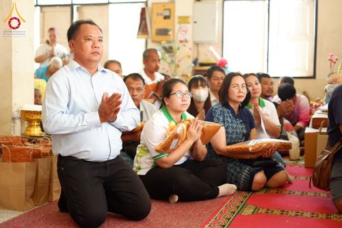 ภาพ No.178885:พิธีทอดกฐิน ณ วัดสร่างโศก อ.บางบ่อ จ.สมุทรปราการ ในโครงการกฐินสามัคคีทั่วไทย 30,000 วัด บูชาธรรม 80 ปี หลวงพ่อธัมมชโย โดยคณะศิษยานุศิษย์วัดพระธรรมกาย วันที่ 10 พฤศจิกายน พ.ศ. 2567