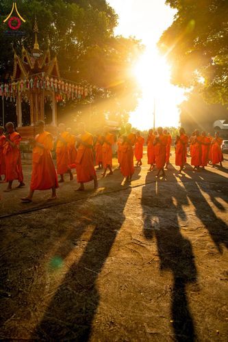 ภาพ No.181175:พิธีอุปสมบท ณ วัดพระเจ้าตนหลวง จังหวัดลำพูน ในโครงการอุปสมบทบูชาธรรมมหาปูชนียาจารย์ วันที่ 8 ธันวาคม พ.ศ. 2567