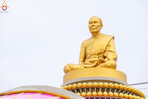 ภาพ No.118954:คณะพุทธบุตรธรรมยาตราร่วมปฏิบัติธรรม และถ่ายภาพหมู่ประวัติศาสตร์ ในโครงการธรรมยาตราฯ ปีที่ 12  วันที่ 25 มกราคม พ.ศ. 2567  ณ อาคารธรรมยาตรา กตัญญูบูชามหาปูชนียาจารย์  ตรงข้ามวัดปากน้ำภาษีเจริญ จ.กรุงเทพมหานคร