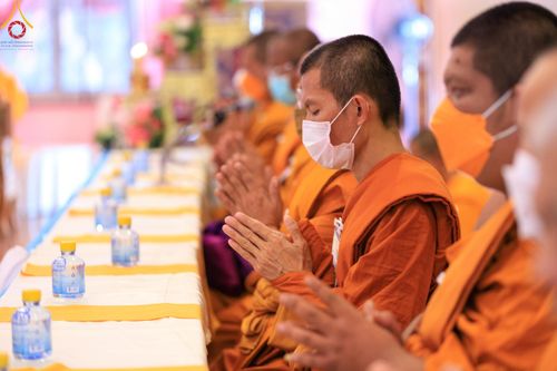 ภาพ No.116400:พิธีถวายสังฆทาน 106 วัด ณ วัดตะเคียน อ.บางกรวย จ.นนทบุรี วันเสาร์ที่ 20 มกราคม พ.ศ. 2567