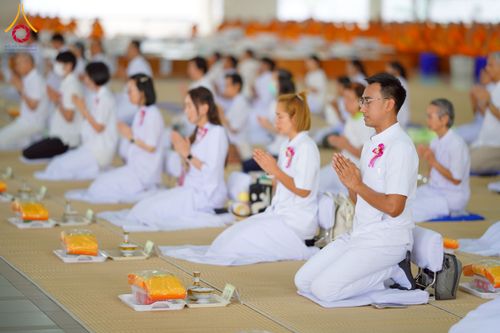 ภาพ No.243806:วันที่ 6 กันยายน พ.ศ. 2568 พิธีถวายภัตตาหารเมนูสวรรค์ เพื่อการบรรลุธรรม ณ หอฉันคุณยายอาจารย์ฯ วัดพระธรรมกาย