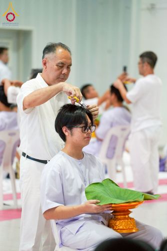 ภาพ No.216569:วันเสาร์ที่ 5 เมษายน พ.ศ. 2568 พิธีปลงผมธรรมทายาท โครงการบรรพชาอุปสมบทหมู่ธรรมทายาทอุดมศึกษารุ่น 52 ณ วัดพระธรรมกาย จ.ปทุมธานี