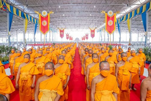 ภาพ No.123144:พระธรรมยาตรารับประกาศนียบัตร และพระของขวัญ ในวันอาทิตย์ต้นเดือนที่ 4 กุมภาพันธ์ พ.ศ.2567 ณ สภาธรรมกายสากล วัดพระธรรมกาย