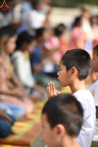 ภาพ No.135184:พิธีตัดปอยผม, พิธีขอขมารับผ้าไตร, พิธีบรรพชา, พิธีถวายบาตร ในโครงการบรรพชาสามเณร ฟื้นฟูพระพุทธศาสนาทั่วไทย  ณ ศูนย์ปฏิบัติธรรมบุญประสาน ต.พญาเย็น อ.ปากช่อง จ.นครราชสีมา วันที่ 5 เมษายน พ.ศ. 2567