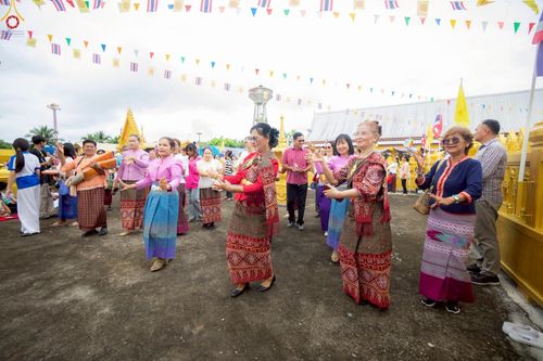ภาพ No.255776:วันที่ 15 ตุลาคม พ.ศ. 2568 พิธีทอดกฐินสามัคคีทั่วไทย 30,000 วัด โดยคณะศิษยานุศิษย์ บูชาธรรม 81 ปี หลวงพ่อธัมมชโย ณ วัดไทรงามศิริมงคล จ.นครราชสีมา