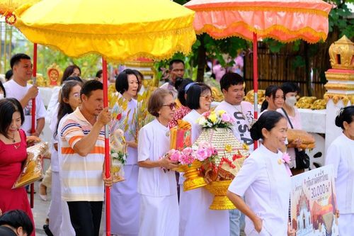 ภาพ No.163515:โครงการกฐินสามัคคีทั่วไทย 30,000 วัด บูชาธรรม 80 ปี หลวงพ่อธัมมชโย โดย คณะศิษยานุศิษย์วัดพระธรรมกาย ณ วัดสว่างสามัคคี จ.เพชรบูรณ์ วันที่ 20 ตุลาคม พ.ศ. 2567