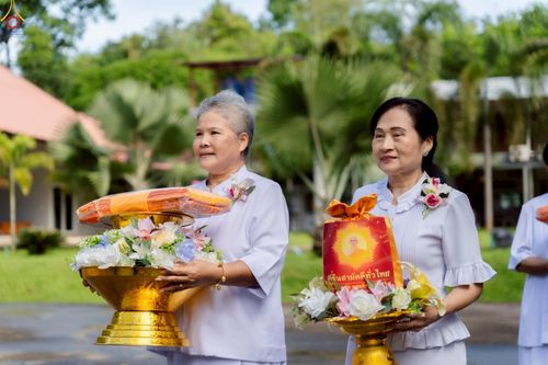 ภาพ No.256958:วันพฤหัสบดีที่ ๑๖ ตุลาคม พ.ศ. ๒๕๖๘ พิธีทอดกฐินสามัคคีเพื่อรองรับประดิษฐานองค์เจดีย์ ณ ศูนย์ปฏิบัติธรรมเถินเทิดธรรม อ.เถิน จ.ลำปาง