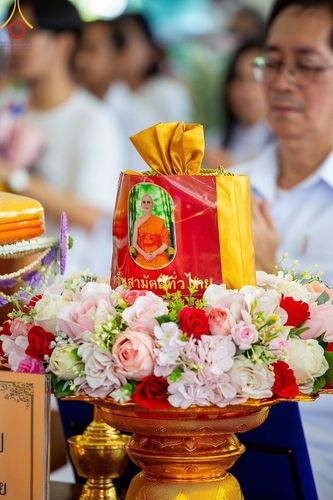 ภาพ No.171263:พิธีทอดกฐิน ณ วัดยางหัก จ.ราชบุรี ในโครงการกฐินสามัคคีทั่วไทย 30,000 วัด บูชาธรรม 80 ปี หลวงพ่อธัมมชโย โดยคณะศิษยานุศิษย์วัดพระธรรมกาย วันที่ 25 ตุลาคม พ.ศ. 2567