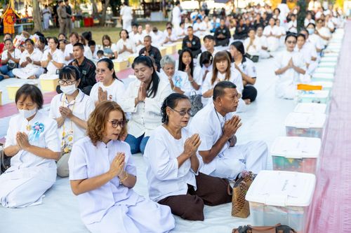 ภาพ No.131778:พิธีถวายสังฆทาน 323 วัด 4 จังหวัดชายแดนภาคใต้ ปีที่ 20 ครั้งที่ 167 และ พิธีมอบกองทุนหนุนแรงใจช่วยครูใต้ ปีที่ 17 ครั้งที่ 132 วันเสาร์ที่ 23 มีนาคม พ.ศ. 2567 ณ วัดมุจลินทวาปีวิหารพระอารามหลวง อ.หนองจิก จ.ปัตตานี