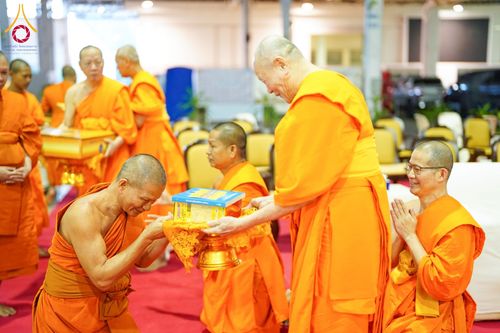 ภาพ No.185215:พิธีถวายมหาสังฆทาน 1,000 วัด ในวาระอายุวัฒนมงคล 84 ปี หลวงพ่อทัตตชีโว วันอาทิตย์ที่ 22 ธันวาคม พ.ศ. 2567 ณ สภาธรรมกายสากล วัดพระธรรมกาย