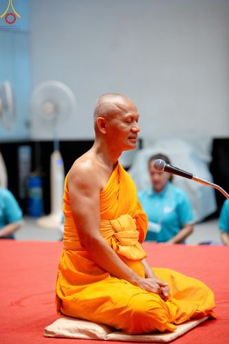 ภาพ No.145919:ชมรมจิตอาสาอนุรักษ์สิ่งแวดล้อม รับบุญทำความสะอาดบริเวณโบสถ์พระไตรปิฎก วัดพระธรรมกาย จ.ปทุมธานี วันที่ 25 กรกฎาคม พ.ศ. 2567