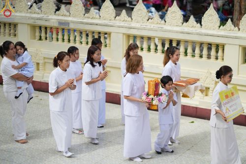 ภาพ No.163241:โครงการกฐินสามัคคีทั่วไทย 30,000 วัด บูชาธรรม 80 ปี หลวงพ่อธัมมชโย โดย คณะศิษยานุศิษย์วัดพระธรรมกาย ณ วัดประดิษฐ์ธรรม จ.สระบุรี วันที่ 19 ตุลาคม พ.ศ. 2567
