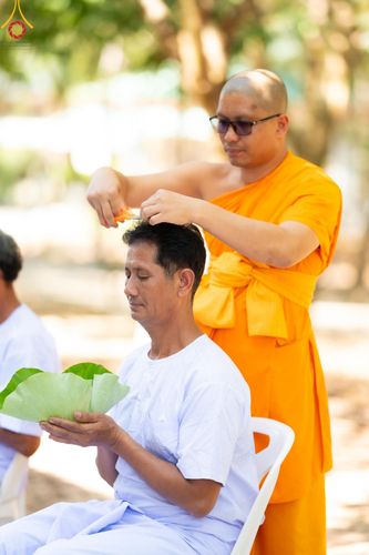 ภาพ No.180230:พิธีตัดปอยผม ปลงผม นาคธรรมทายาท  ณ ศูนย์ปฏิบัติธรรมพนมสารคาม (เพชรตะวัน) จ.ฉะเชิงเทรา โครงการบรรพชาอุปสมบท บูชาธรรมมหาปูชนียาจารย์ ประจำปี 2567 วันที่ 30 พฤศจิกายน พ.ศ. 2567