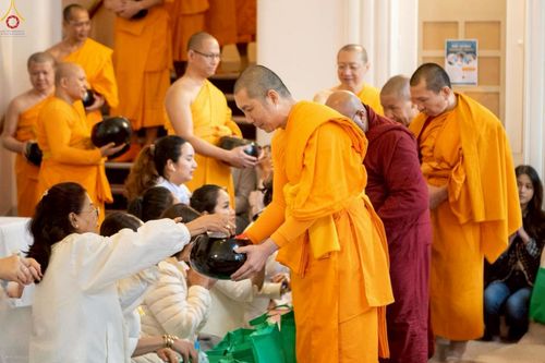 ภาพ No.269056: พิธีทอดกฐินประจำปี พ.ศ. 2568  ณ วัดพระธรรมกายเมลเบิร์น ประเทศออสเตรเลีย 