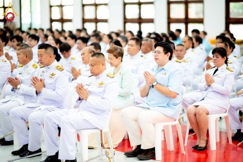 ภาพ No.237602:พิธีเจริญพระพุทธมนต์ ปฏิบัติธรรมเจริญสมาธิภาวนา และทำบุญตักบาตร ถวายพระราชกุศล เนื่องในโอกาสวันเฉลิมพระชนมพรรษา สมเด็จพระนางเจ้าสิริกิติ์ พระบรมราชินีนาถ พระบรมราชชนนีพันปีหลวง วันอังคารที่ 12 สิงหาคม พ.ศ. 2568  ณ อาคารปลูกศรัทธา 2 วัดพระธรรมกาย 