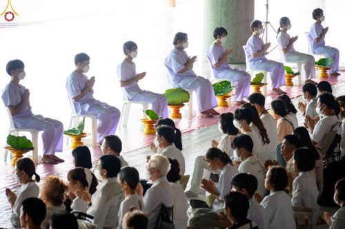 ภาพ No.82483:พิธีปลงผมนาคธรรมทายาท ในโครงการธรรมทายาทระดับอุดมศึกษา รุ่นที่ 50 ภาคฤดูฝน ในวันที่ 10 มิถุนายน พ.ศ. 2566 ณ วัดพระธรรมกาย